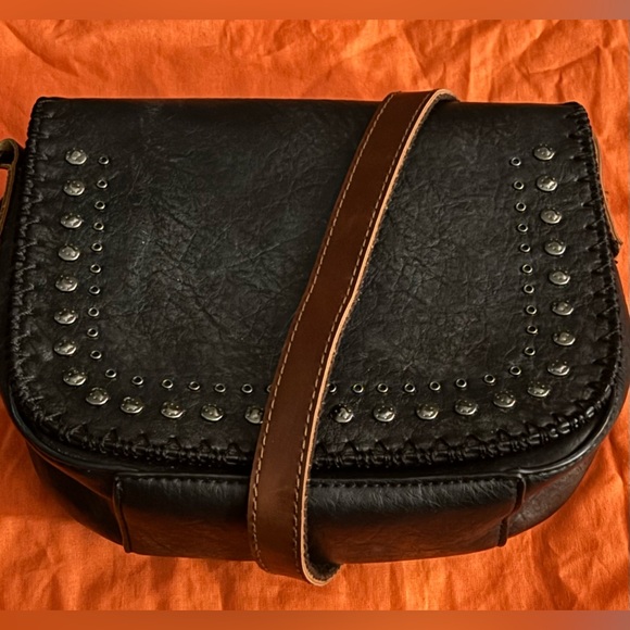 Hayden Harnett Alissa Black Crossbody/Shoulder Bag - Picture 2 of 15